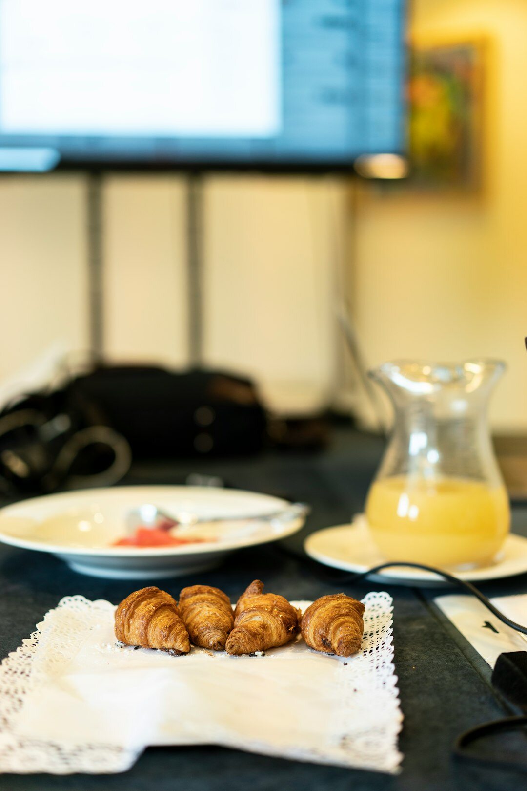 Modern conference room set up for a professional networking session in Brussels